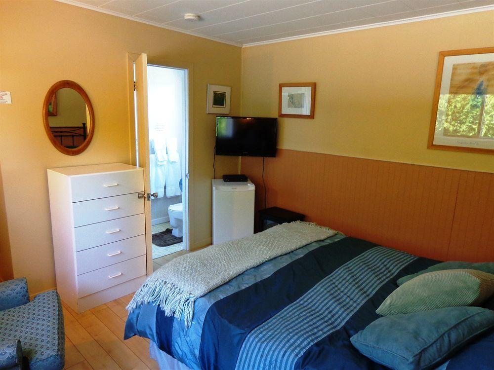 Motel Des Deux Lacs Waterloo Экстерьер фото